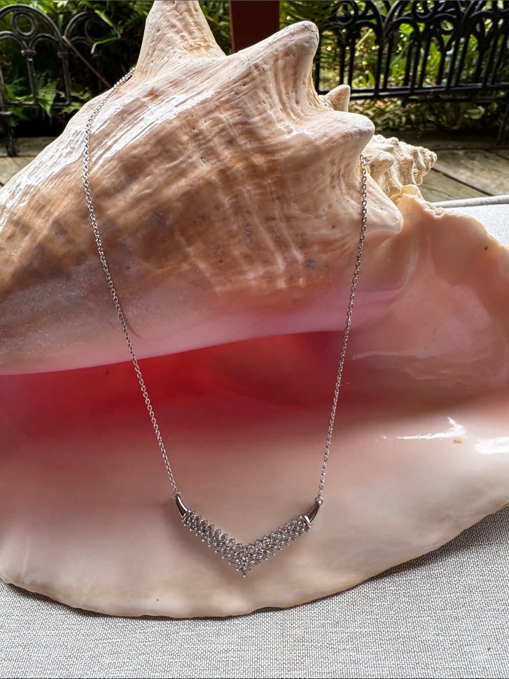 Diamond Chevron Ross Simons Necklace Excellent Condition